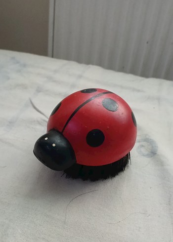 uğur böceği fırça anahtarlık kolye ucu magnet mıknatıs düşmüş - Görsel 3