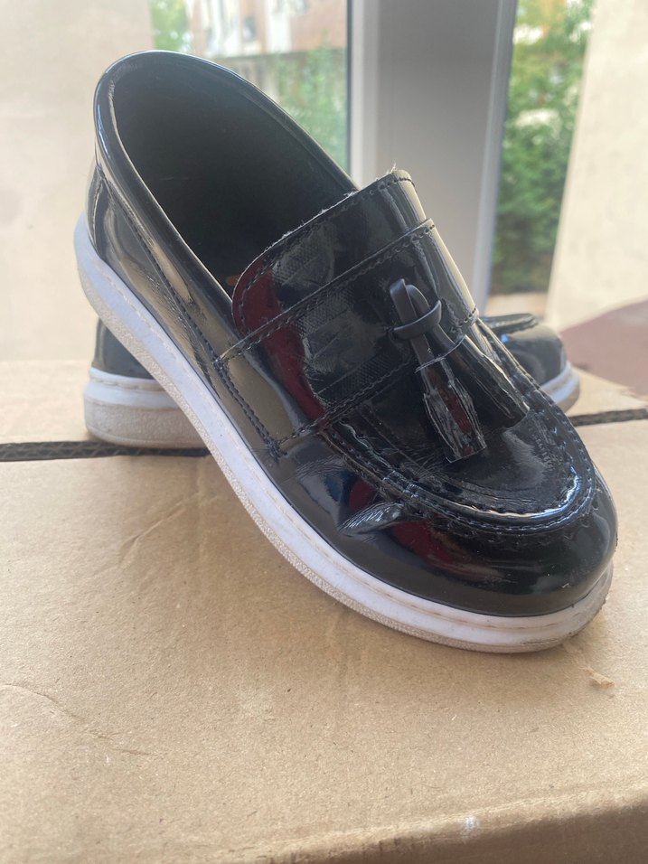 Erkek Çocuk Siyah Püsküllü Özel Ayakkabı - Görsel 2