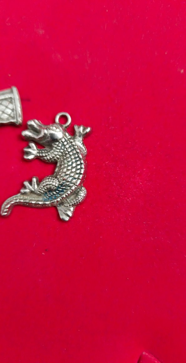 Renkli Rock Punk Anahtarlık ve kolye ucu - Görsel 2