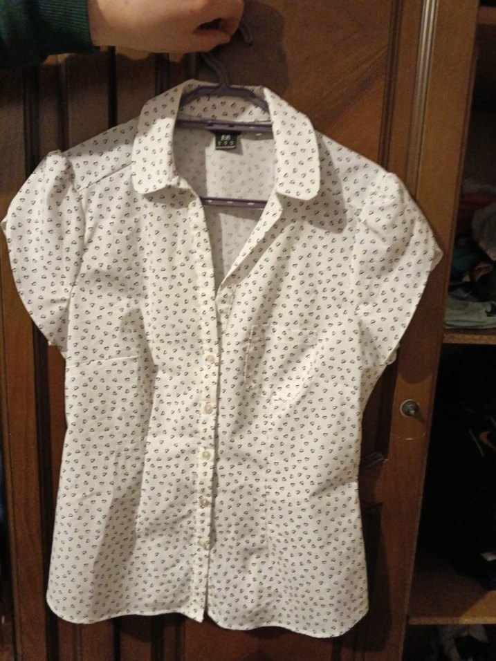 Vintage Desenli Kısa Kollu V Yaka Gömlek - Görsel 4
