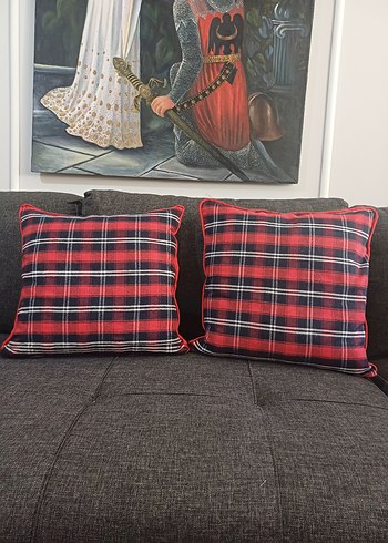 Kırmızı Ekose Desenli Yastık Kılıfı - Görsel 4