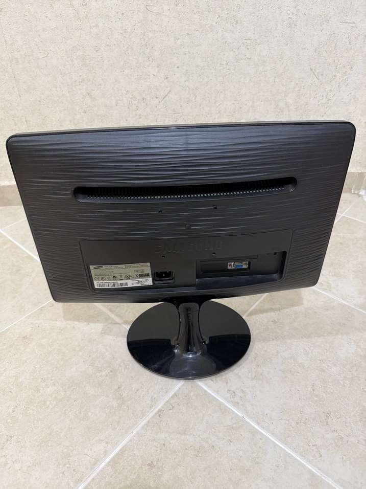 Samsung Siyah Monitör - Görsel 2