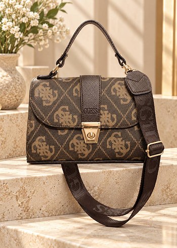 Guess Monogramli Sik Capraz Canta