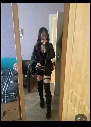 Siyah Deri Kemerli Mini Şort - Görsel 5