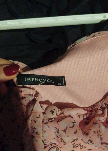 Pembe Düğmeli Kısa Kollu Bluz - Görsel 3