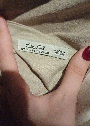 Düğmeli Bej Midi Elbise - Görsel 3