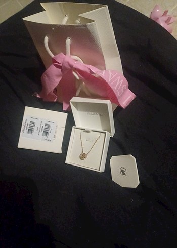 Swarovski Altın Renkli Zincir Detaylı Kolye orijinal - Görsel 6