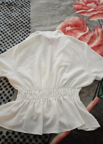 Düğmeli V Yaka Beyaz Kısa Kollu gy - Görsel 5