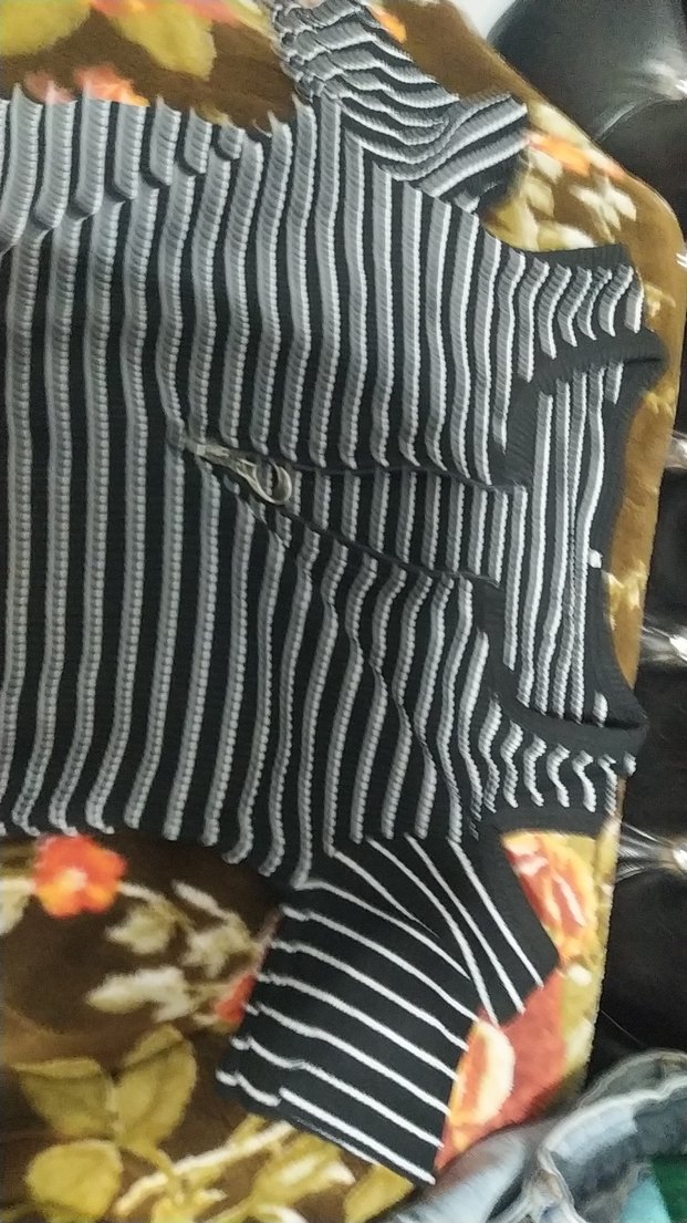 Zebra Desenli Siyah Fermuarlı Kadın Bluz - Görsel 3