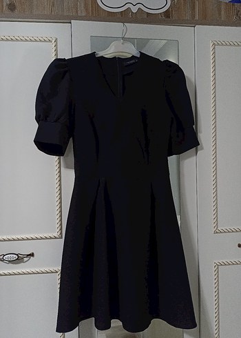 Siyah Elbise - Görsel 2