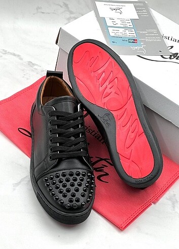 43 Beden Christian louboutin siyah deri