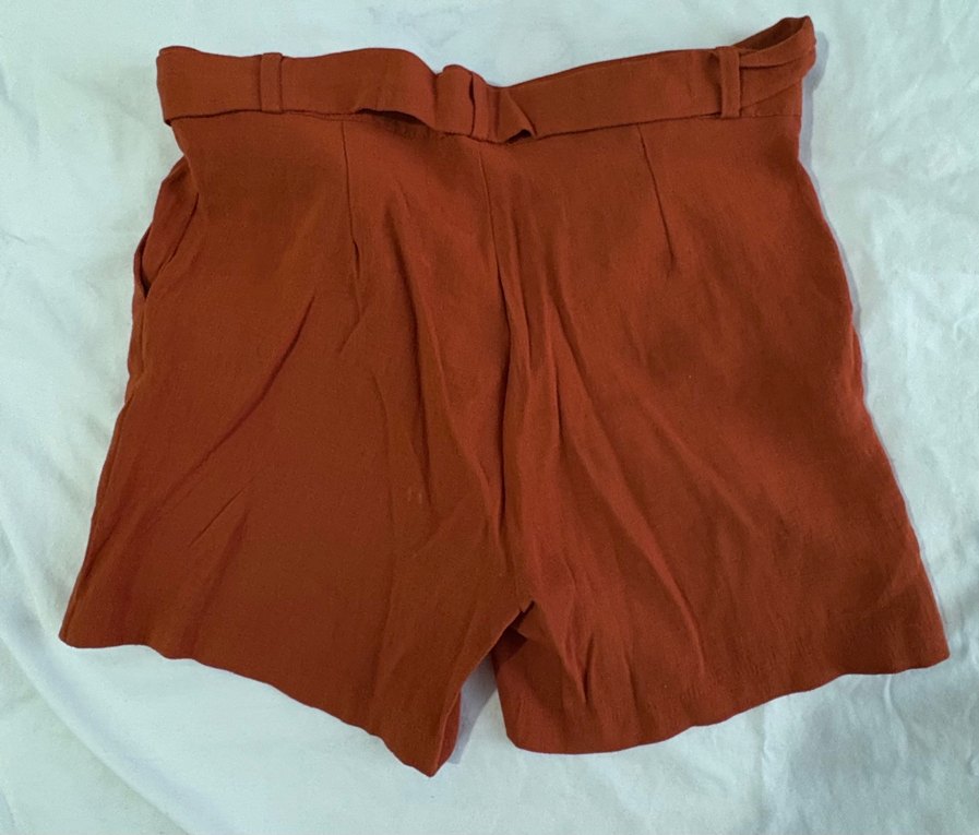 Kemerli Kahverengi Keten Kadın Bermuda Şort - Görsel 3