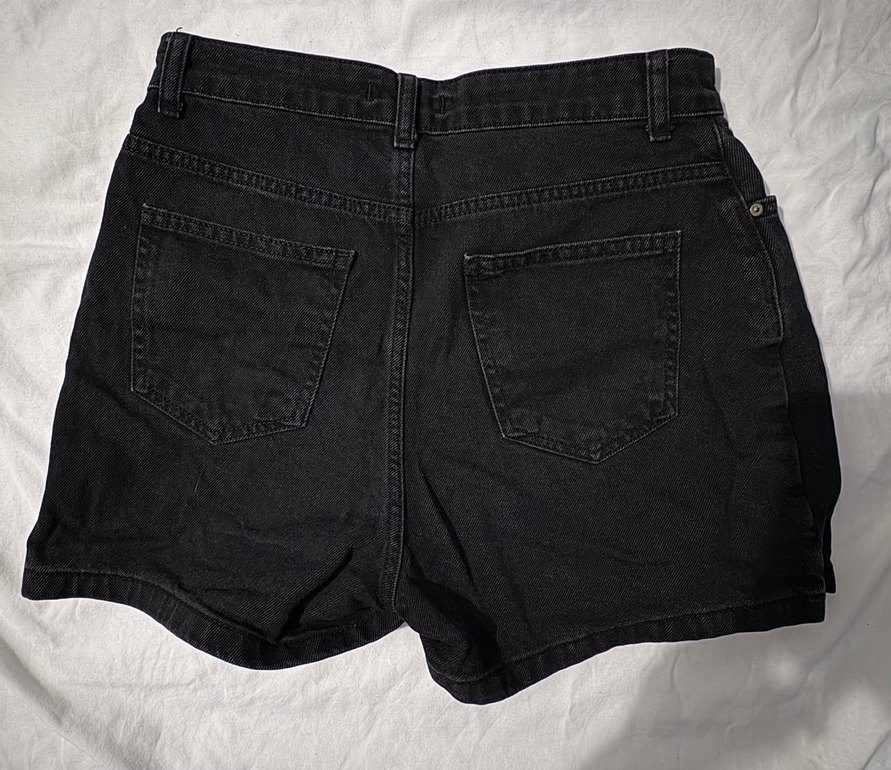 Düğmeli Siyah Kadın Mini Denim Şort Etek - Görsel 3