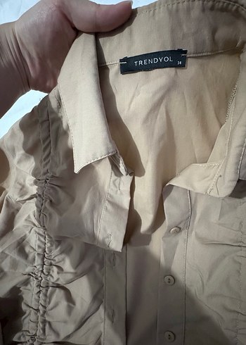 Bej Düğmeli Kadın Gömlek - Görsel 2