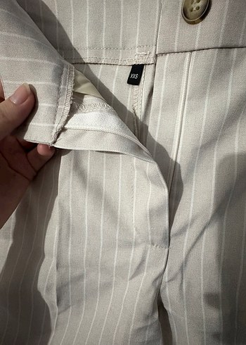 Bej Pliseli Kadın Kumaş Pantolon - Görsel 3