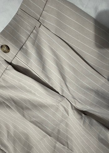 Bej Pliseli Kadın Kumaş Pantolon - Görsel 2