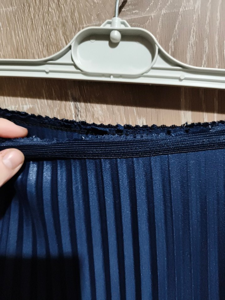 Lacivert Pilili Uzun Kadın Etek - Görsel 4