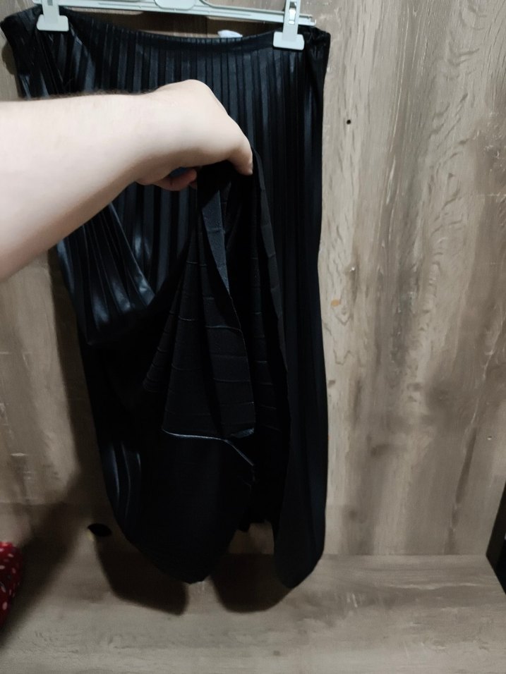 Siyah Pileli Uzun Kadın Etek - Görsel 5