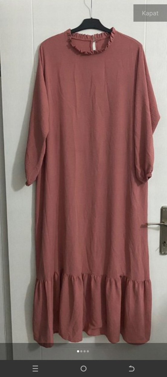 Uzun Kollu Bej Keten Elbise - Görsel 3