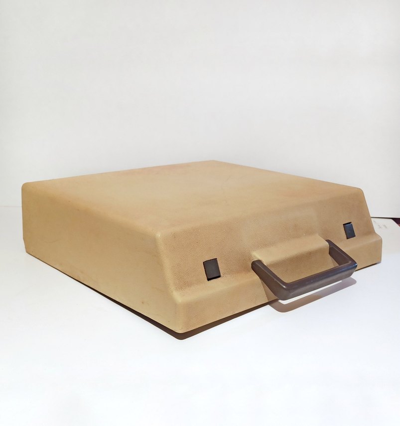 Olympia traweler Beyaz Gri Eski Daktilo - Görsel 2