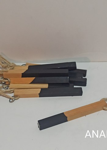 Siyah Uçlu Ahşap Anahtarlık, hasır ipli metal halkalı