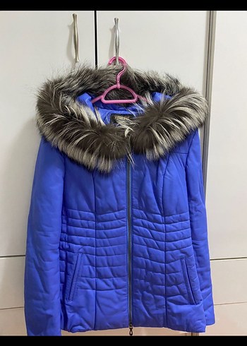 Kürk Detaylı Mavi Kadın Kışlık Mont - Görsel 2