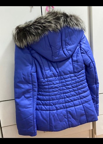 Kürk Detaylı Mavi Kadın Kışlık Mont - Görsel 3