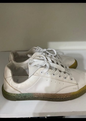 Beyaz Kadın Spor Ayakkabı - Görsel 2