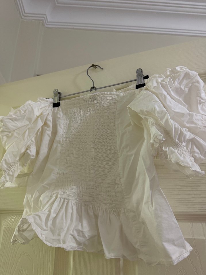 Beyaz Keten Düğmeli Straplez Bluz - Görsel 5