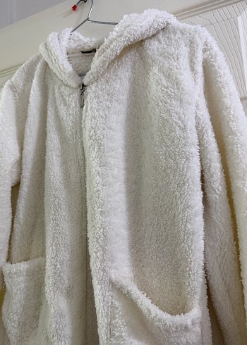 Beyaz Kapüşonlu Peluş Kadın Ceket - Görsel 4