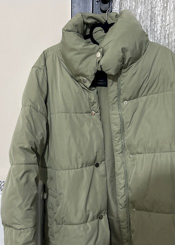 Stradivarius uzun şişme mont - Görsel 2