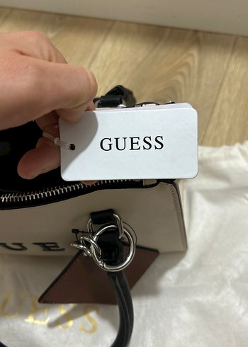 Guess Bej Deri Kadın Omuz Çantası - Görsel 3