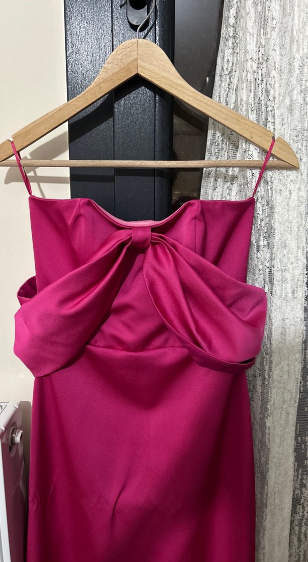 Adl Night Zoom Mert Aslan gece elbisesi - Görsel 2