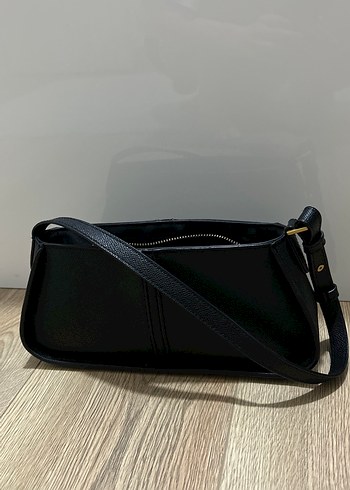 Hm mini omuz çantası çok az kullanıldı - Görsel 4