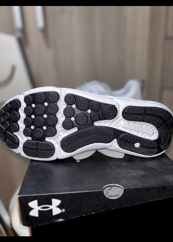 Under Armour Beyaz Erkek Spor Ayakkabı - Görsel 3