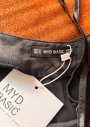 Siyah Saten Midi Bluz - Görsel 3