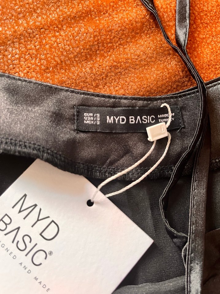 Siyah Saten  Midi Bluz - Görsel 3