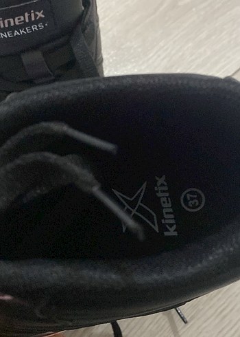 Kadın snecker - Görsel 3