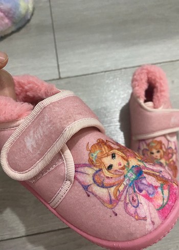 Kız Çocuk Pembe Nakışlı Sıcak Ev Terliği - Görsel 2