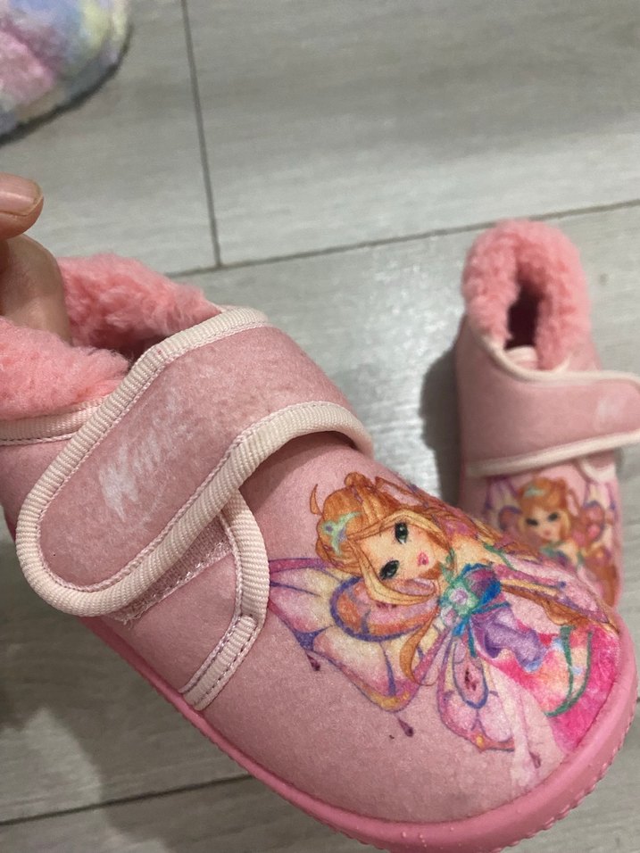 Kız Çocuk Pembe Nakışlı Sıcak Ev Terliği - Görsel 2