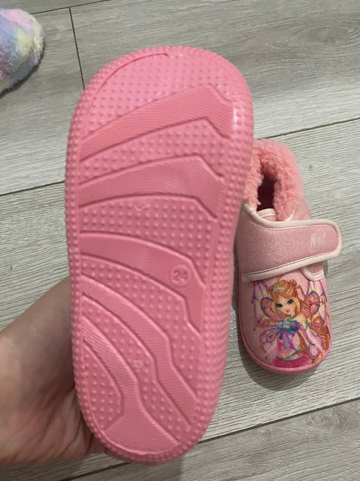 Kız Çocuk Pembe Nakışlı Sıcak Ev Terliği - Görsel 3