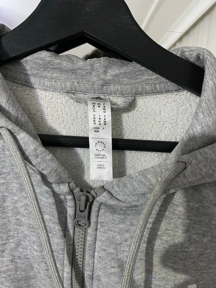 Adidas Gri Kapüşonlu Fermuarlı Ceket - Görsel 2