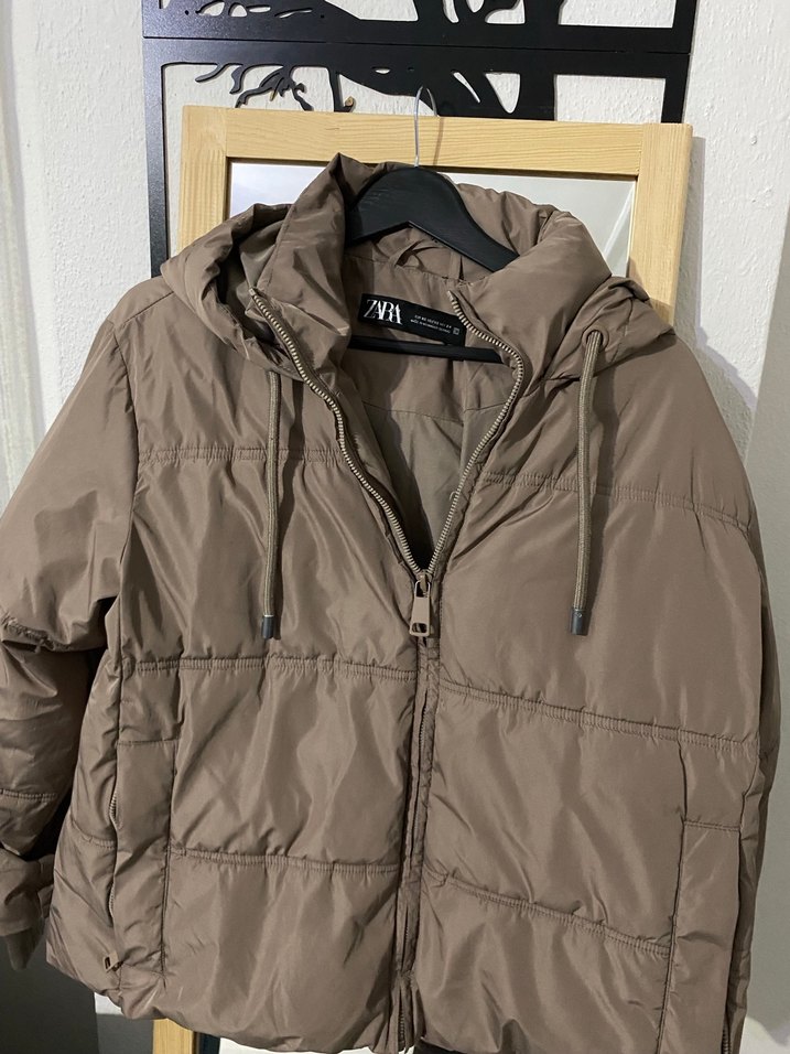 Bej Kapüşonlu Kadın Kışlık Mont - Görsel 2