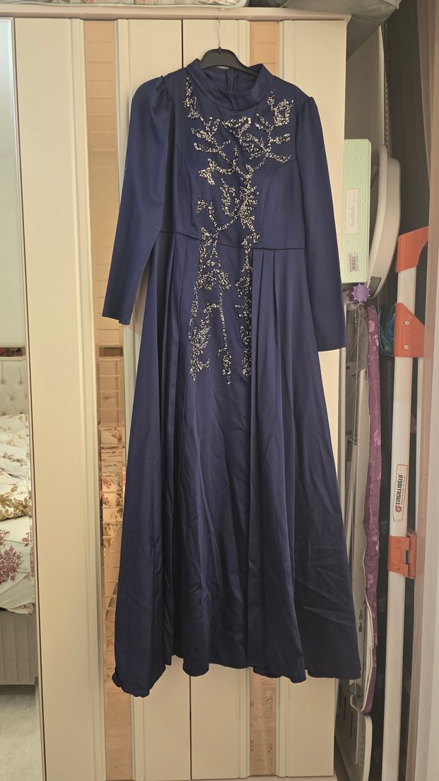 Nakışlı Lacivert Uzun Abiye Elbise - Görsel 5