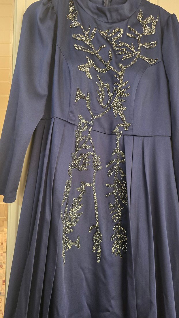 Nakışlı Lacivert Uzun Abiye Elbise - Görsel 3