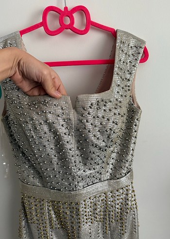 Gri İşlemeli Payetli Midi Abiye Elbise - Görsel 2