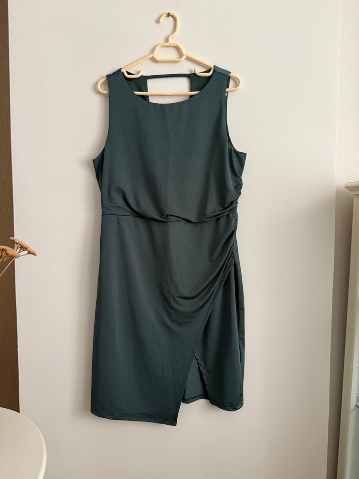 Kolsuz V Yaka Midi Yeşil Elbise - Görsel 2