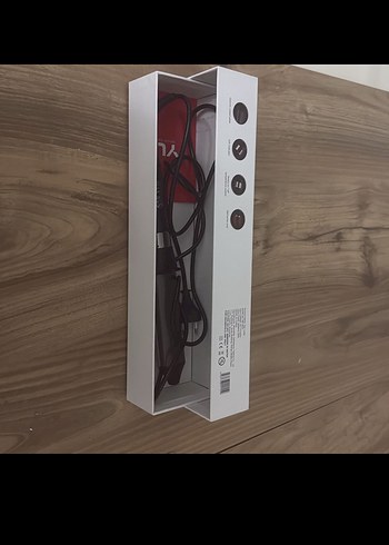 Siyah YUI Saç Şekillendirici - Görsel 3