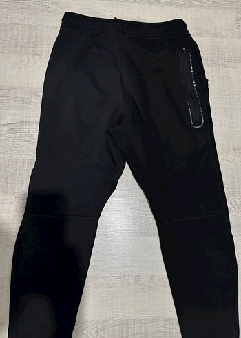 Nike Tech Fleece Alt Neon Green/Black - Görsel 2