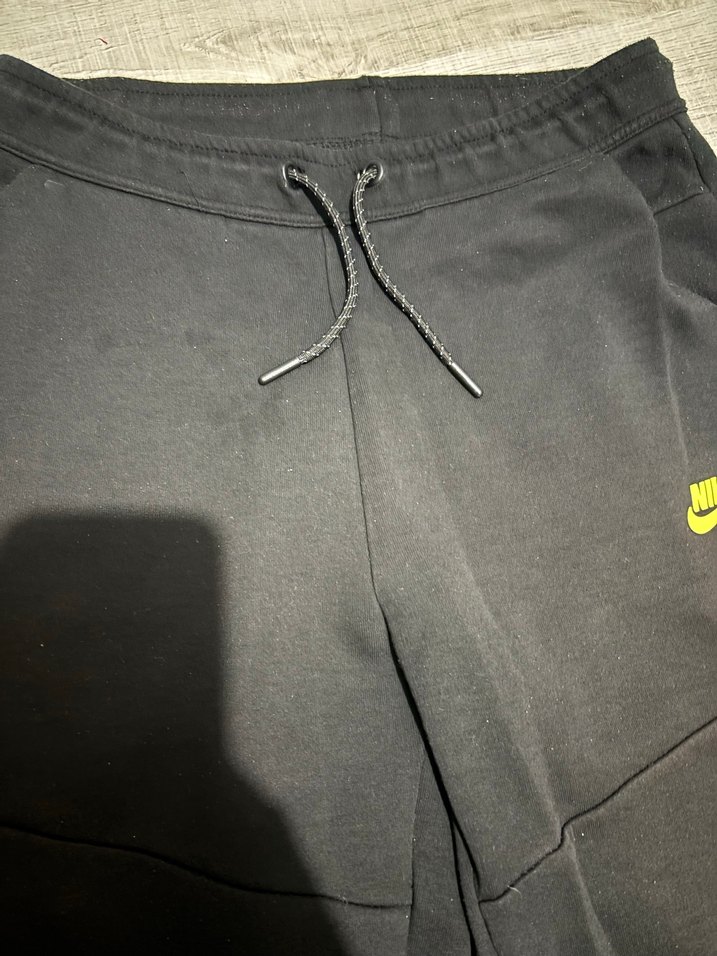 Nike Tech Fleece Alt Neon Green/Black - Görsel 3